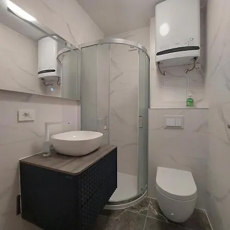 1 Apartament